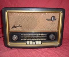 BUSH Type VHF61 Bakelite Radio