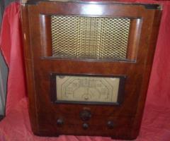 G.MARCONI Model 571 Radio Receiver.