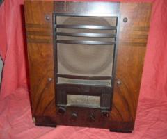 HMV Model 441 Vintage Radio