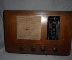 BUSH Type AC81 Vintage Valve Radio