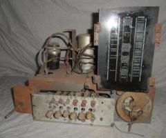 Vintage Battery Radio Chassis Make Unknown